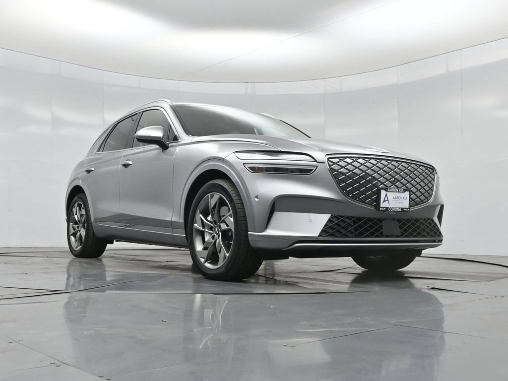 Used 2025 Genesis Electrified GV70 w/ Prestige Package AWD/4WD image 2