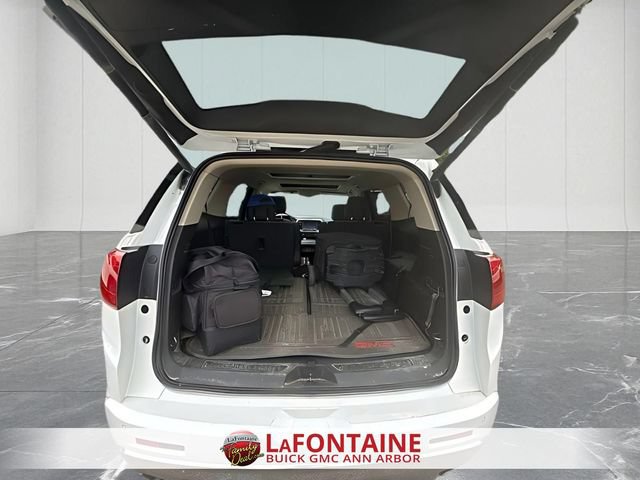 Used 2019 GMC Acadia Denali w/ Technology Package AWD/4WD image 9