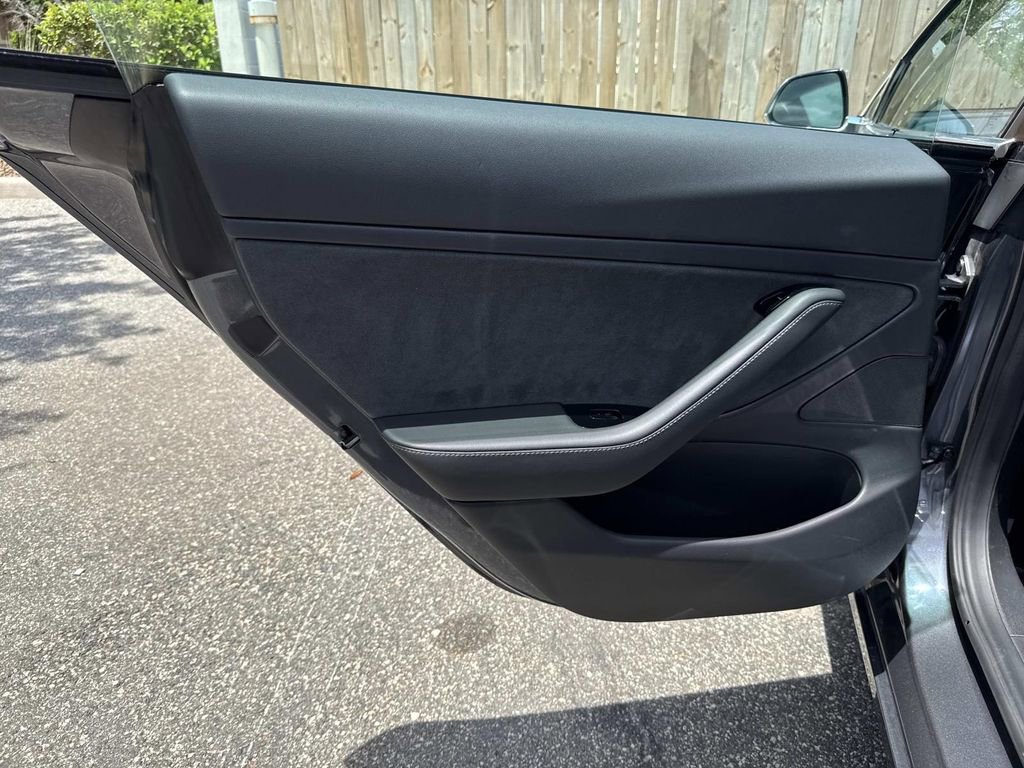 Used 2019 Tesla Model 3 Standard Range Plus RWD image 13
