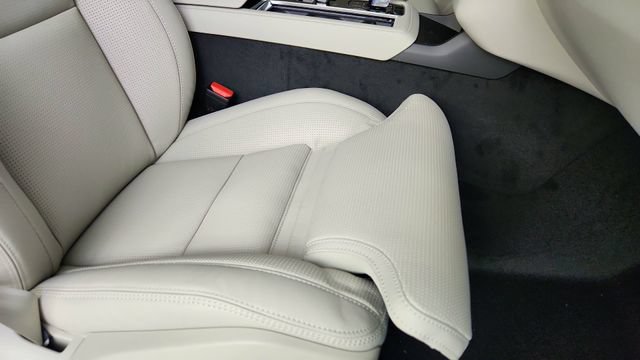 New 2026 Volvo XC90 T8 Ultra w/ Protection Package Premier AWD/4WD image 40