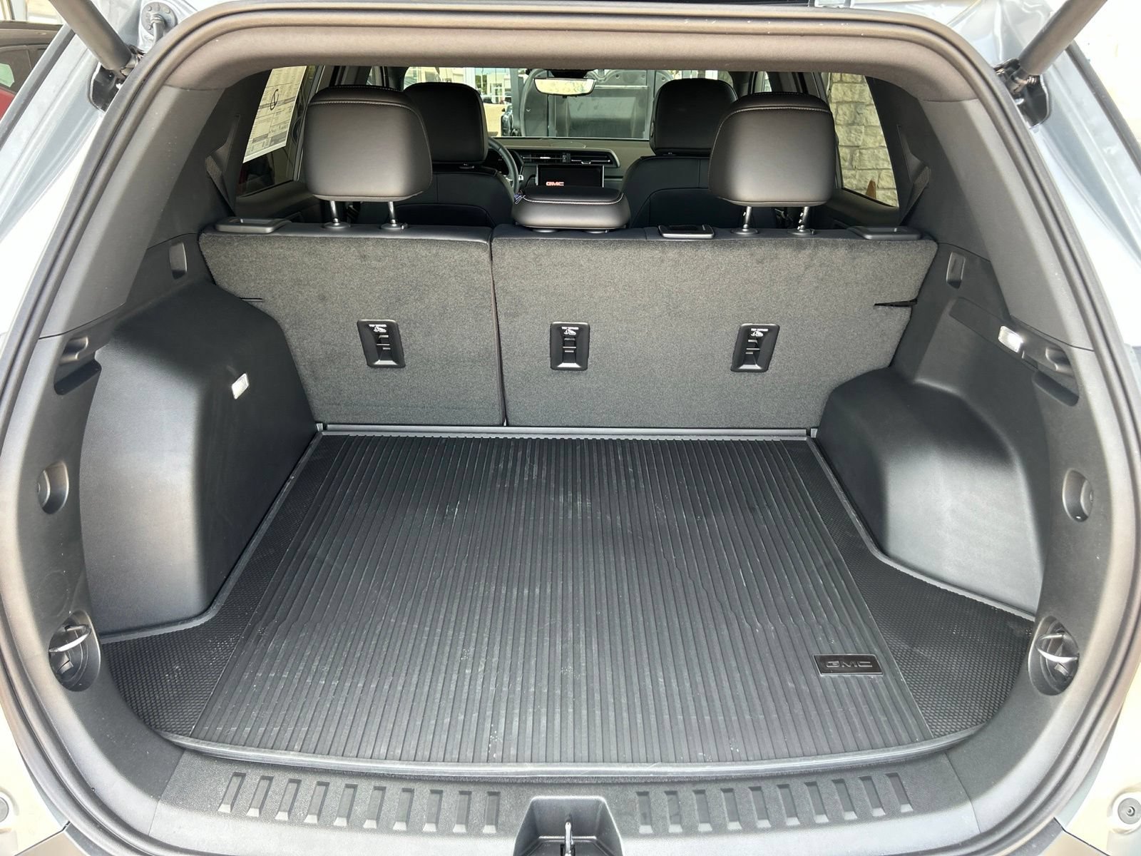 New 2027 GMC Terrain Elevation w/ Elevation Premium Package FWD image 13