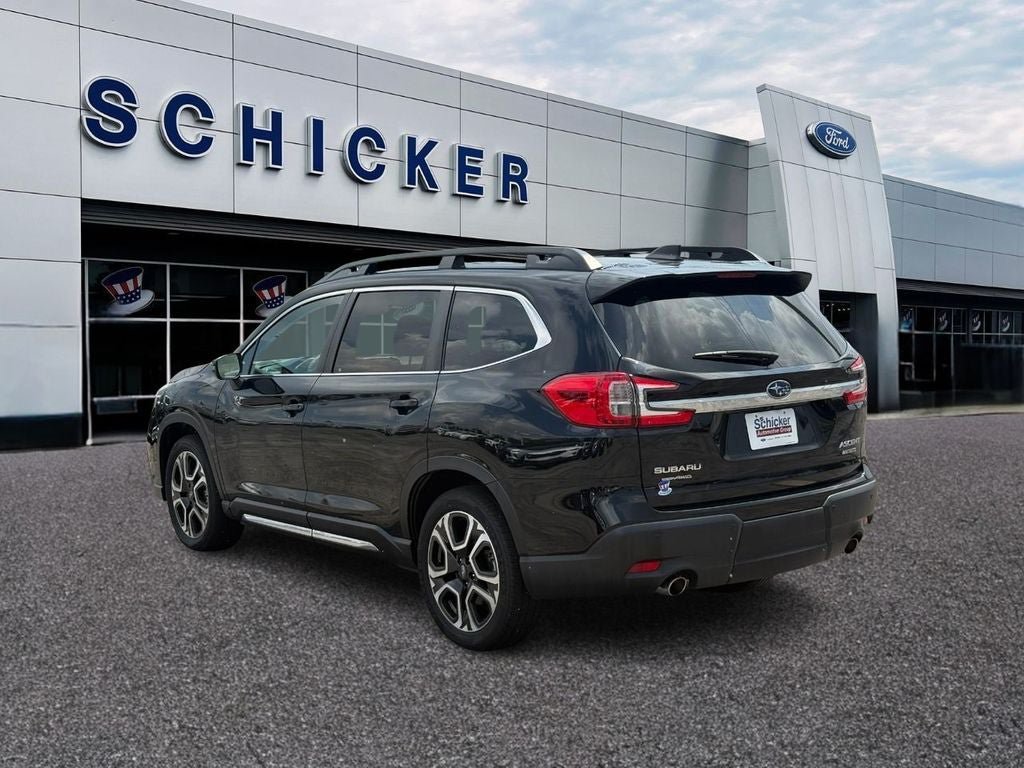Used 2023 Subaru Ascent Limited AWD/4WD image 3