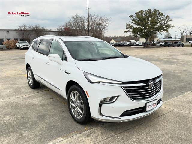 Used 2024 Buick Enclave Essence w/ Experience Buick Package