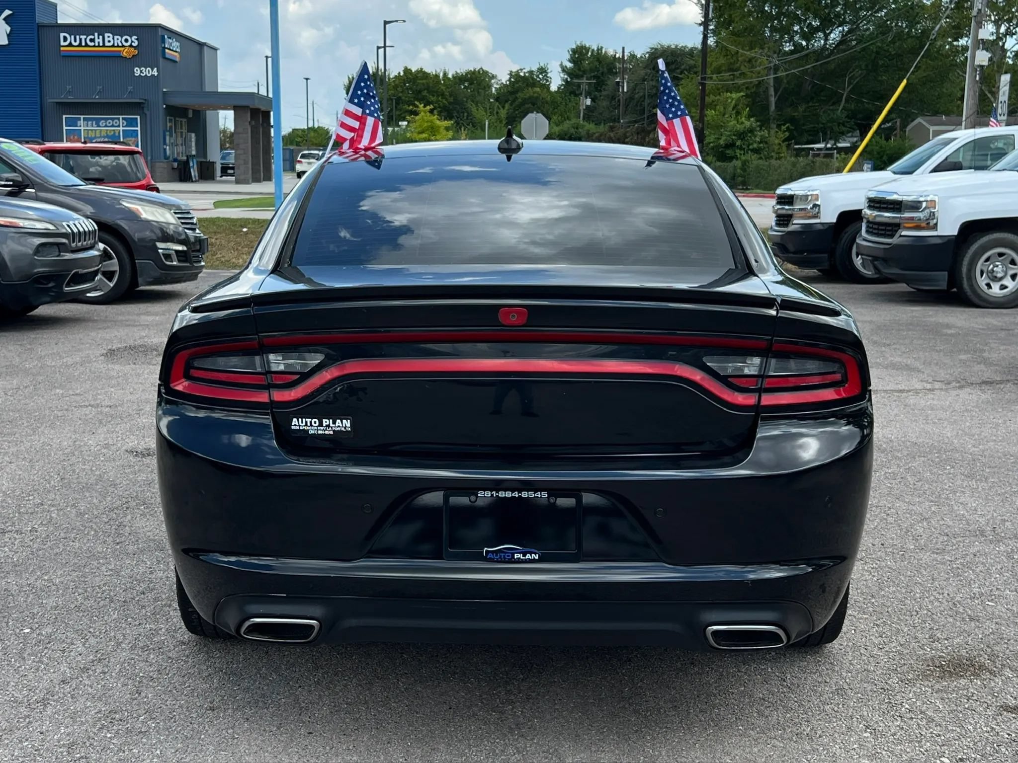 Used 2015 Dodge Charger SXT w/ Plus Group RWD image 7