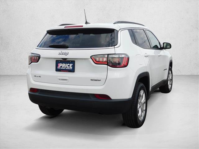 Used 2024 Jeep Compass Latitude AWD/4WD image 9
