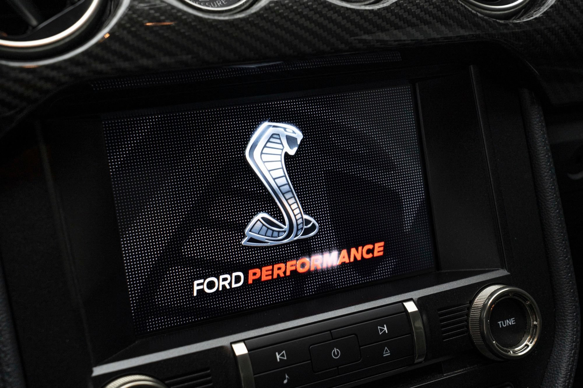 Used 2020 Ford Mustang Shelby GT500 w/ Carbon Fiber Track Pack RWD image 30