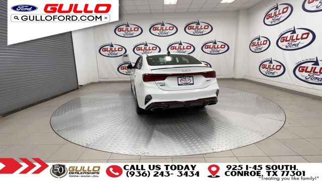 Used 2022 Kia Forte GT w/ GT Technology Package FWD image 8
