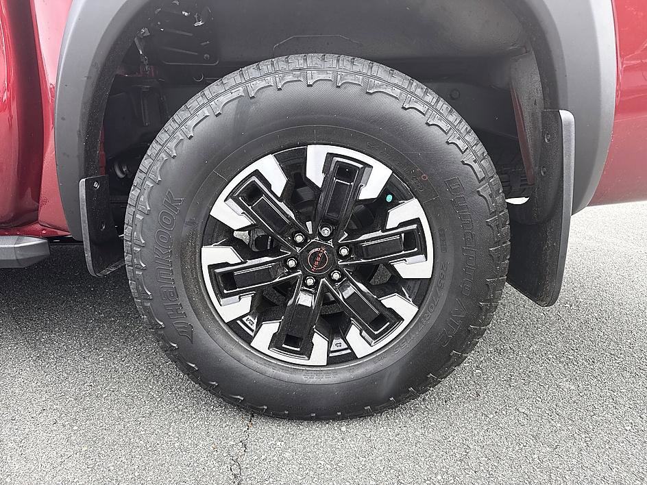 Certified 2024 Nissan Frontier PRO-4X w/ Technology Package AWD/4WD image 10