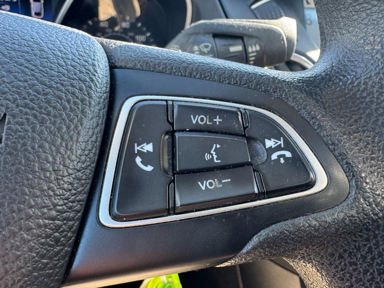 Used 2017 Ford Focus SEL image 18