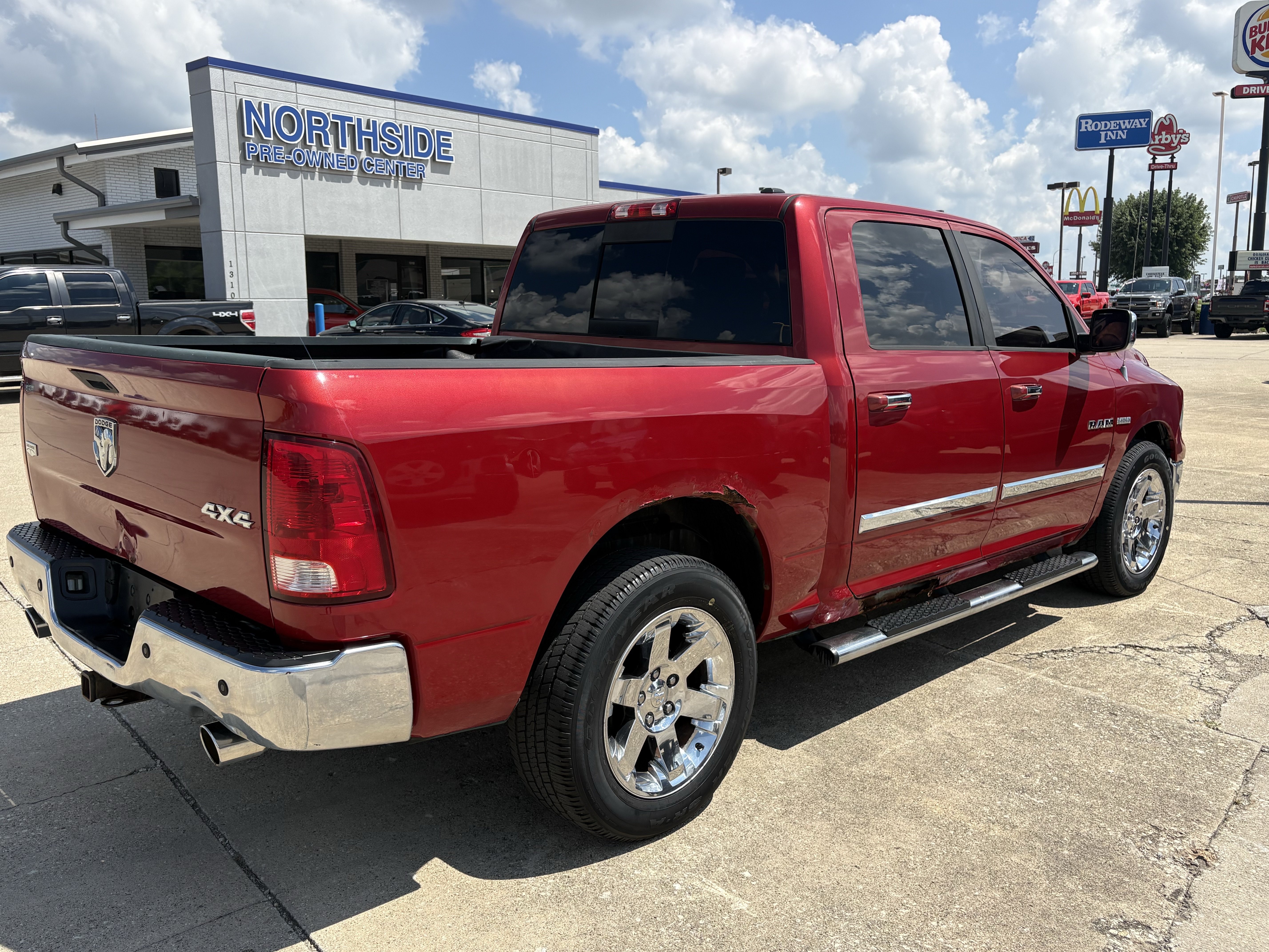 Used 2010 Dodge Ram 1500 Truck Laramie AWD/4WD image 7
