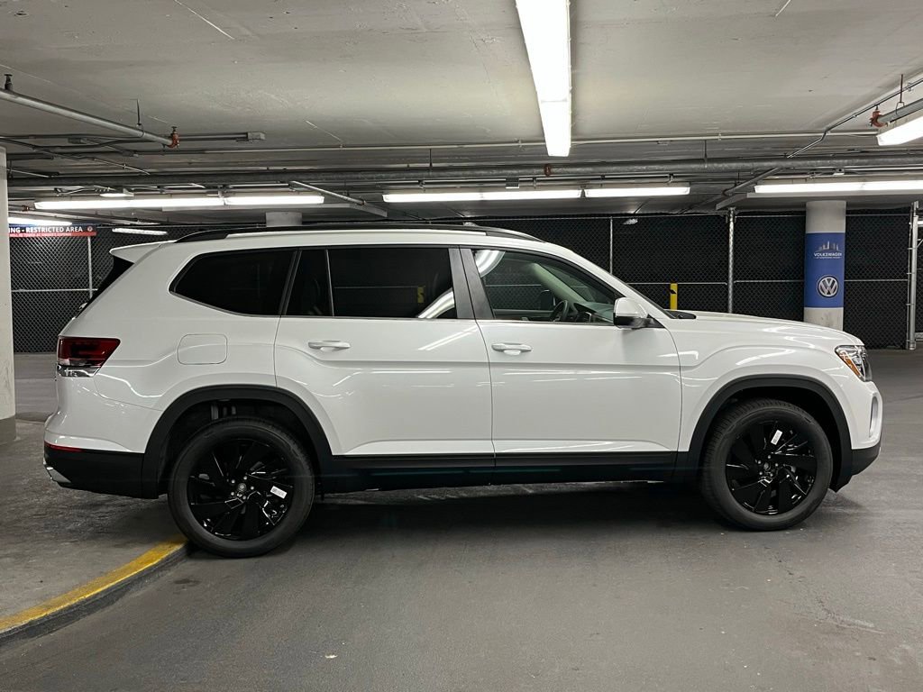 New 2026 Volkswagen Atlas SE image 40