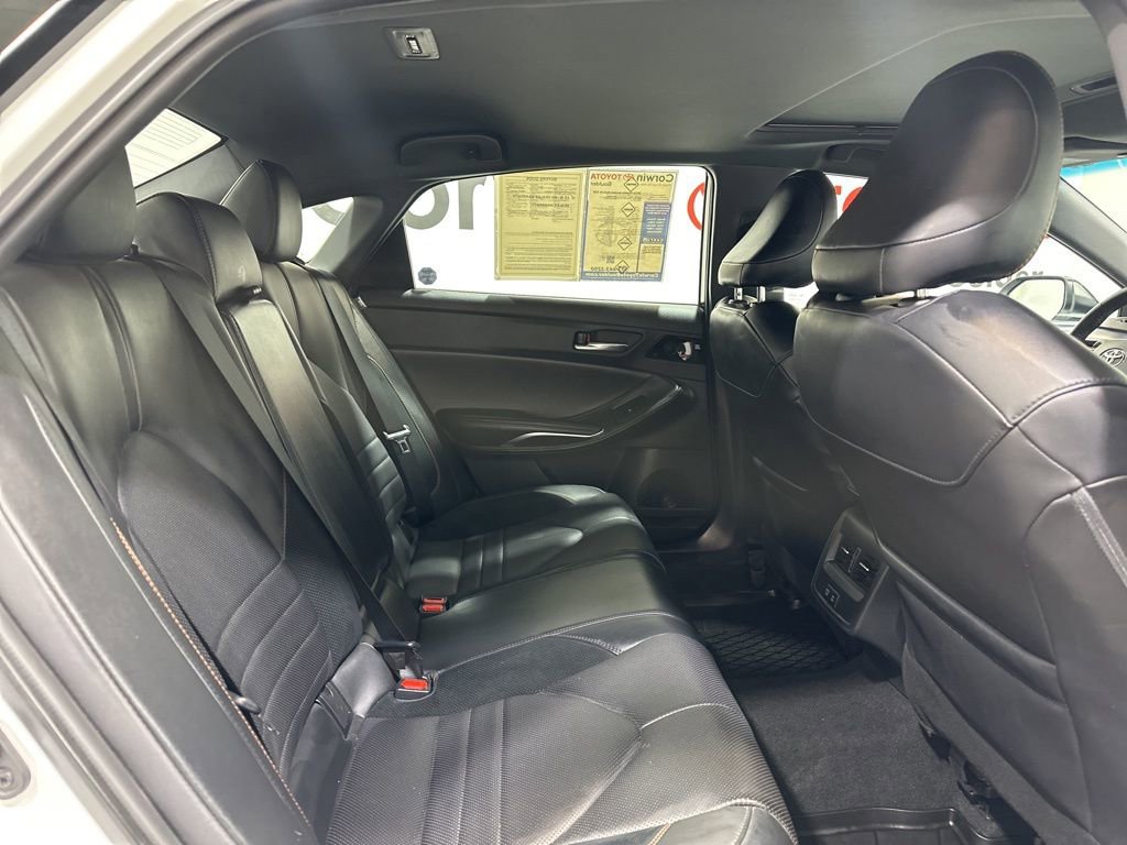 Used 2022 Toyota Avalon XSE image 15