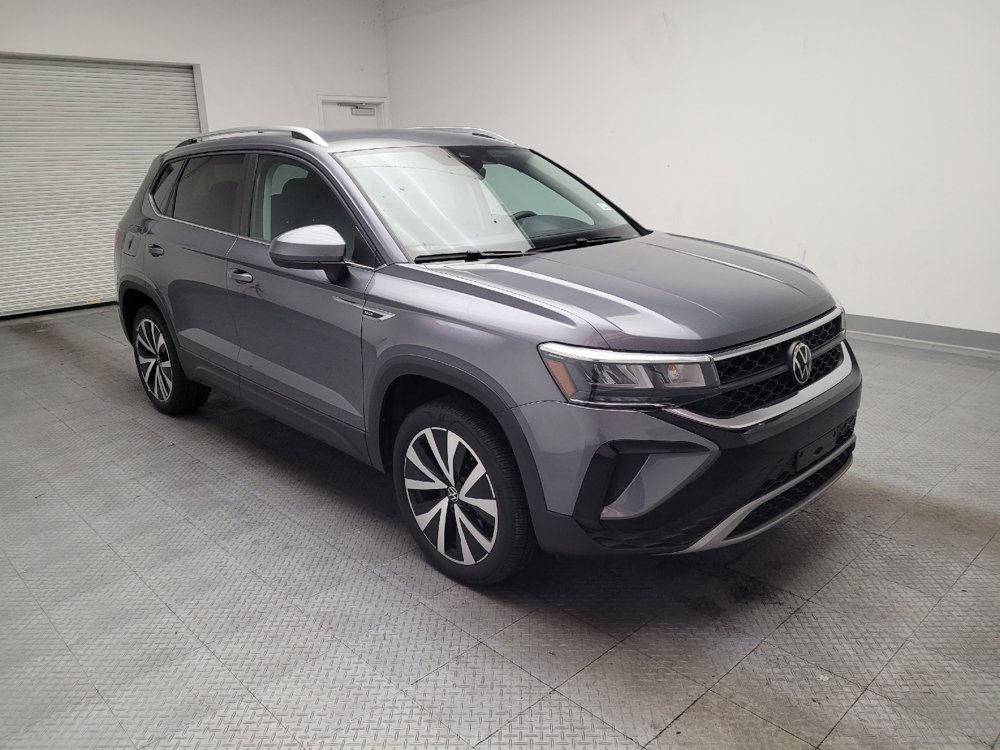 Used 2023 Volkswagen Taos SE FWD image 13
