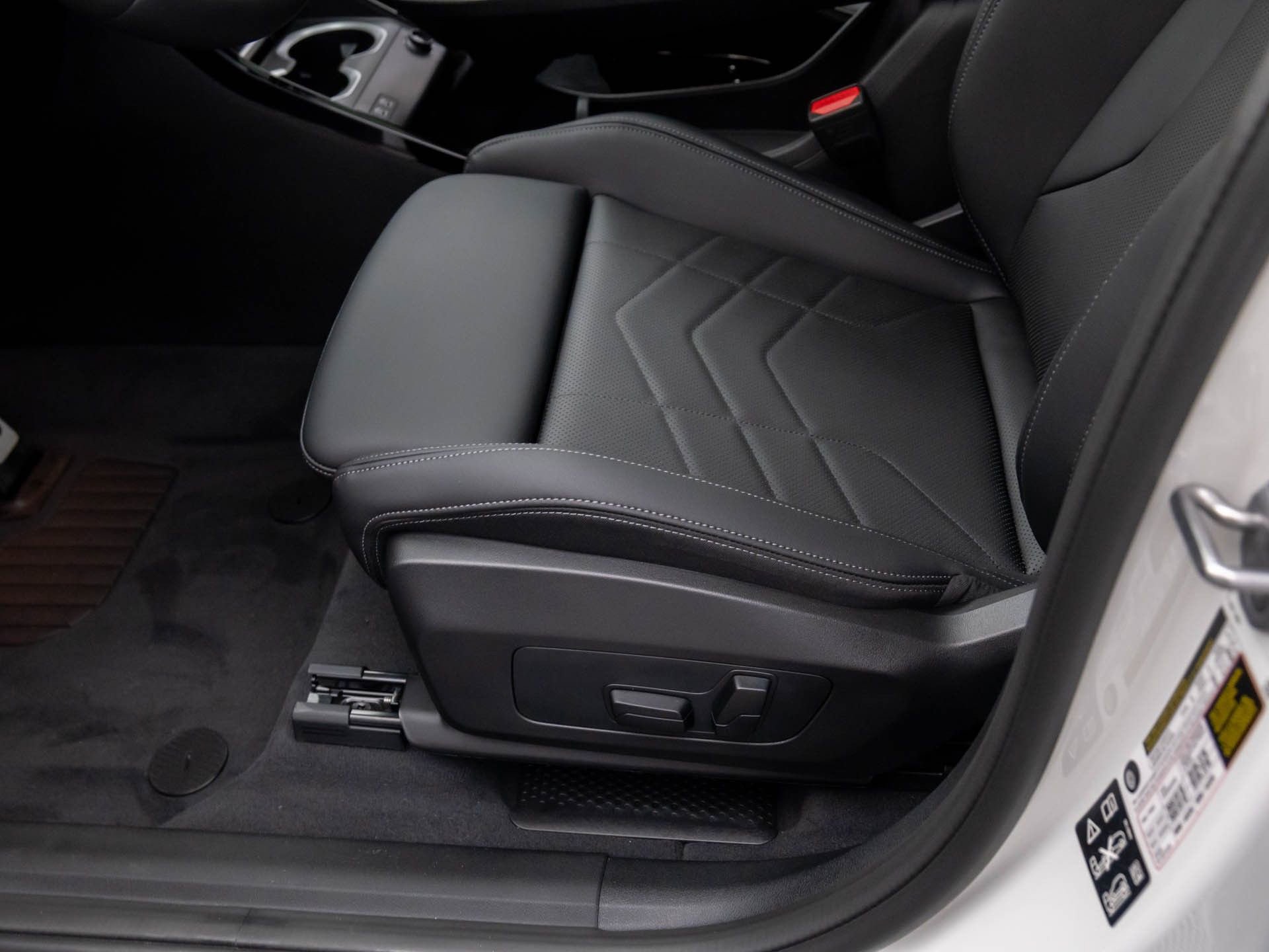 Certified 2026 BMW X1 xDrive28i image 16