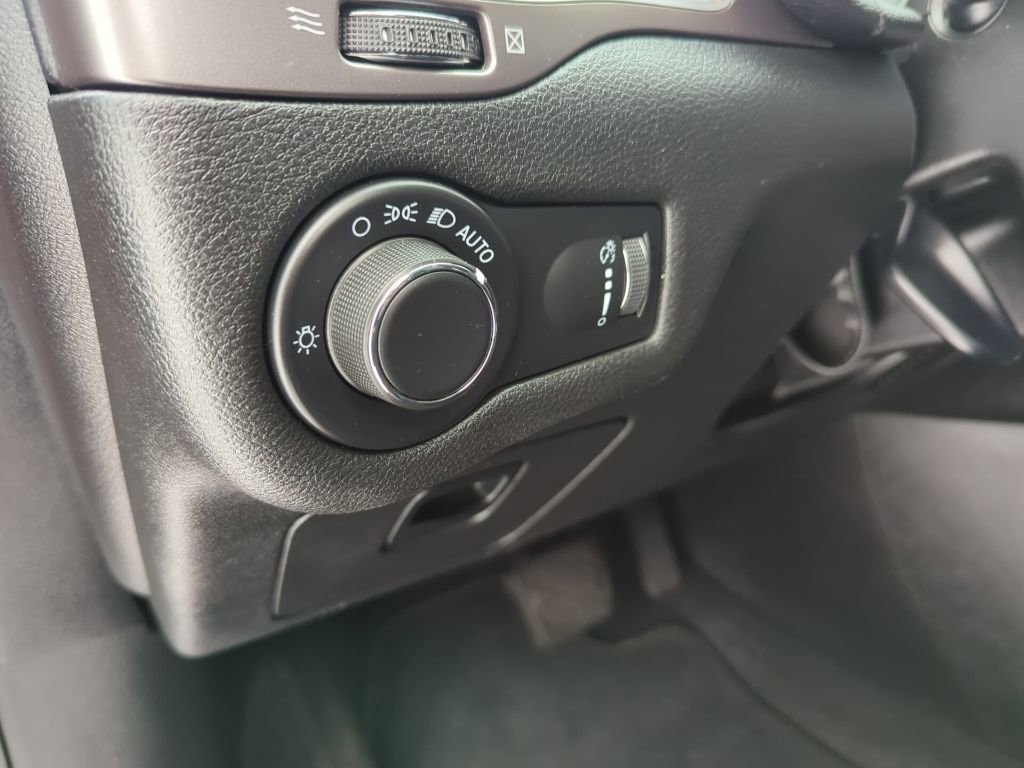 Used 2021 Jeep Cherokee Latitude image 22