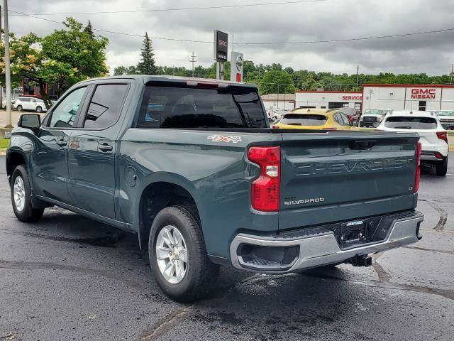 Used 2025 Chevrolet Silverado 1500 LT image 3