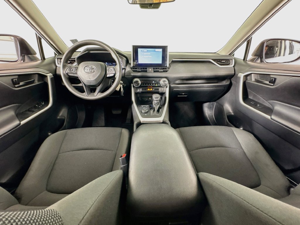Used 2024 Toyota RAV4 LE AWD/4WD image 25