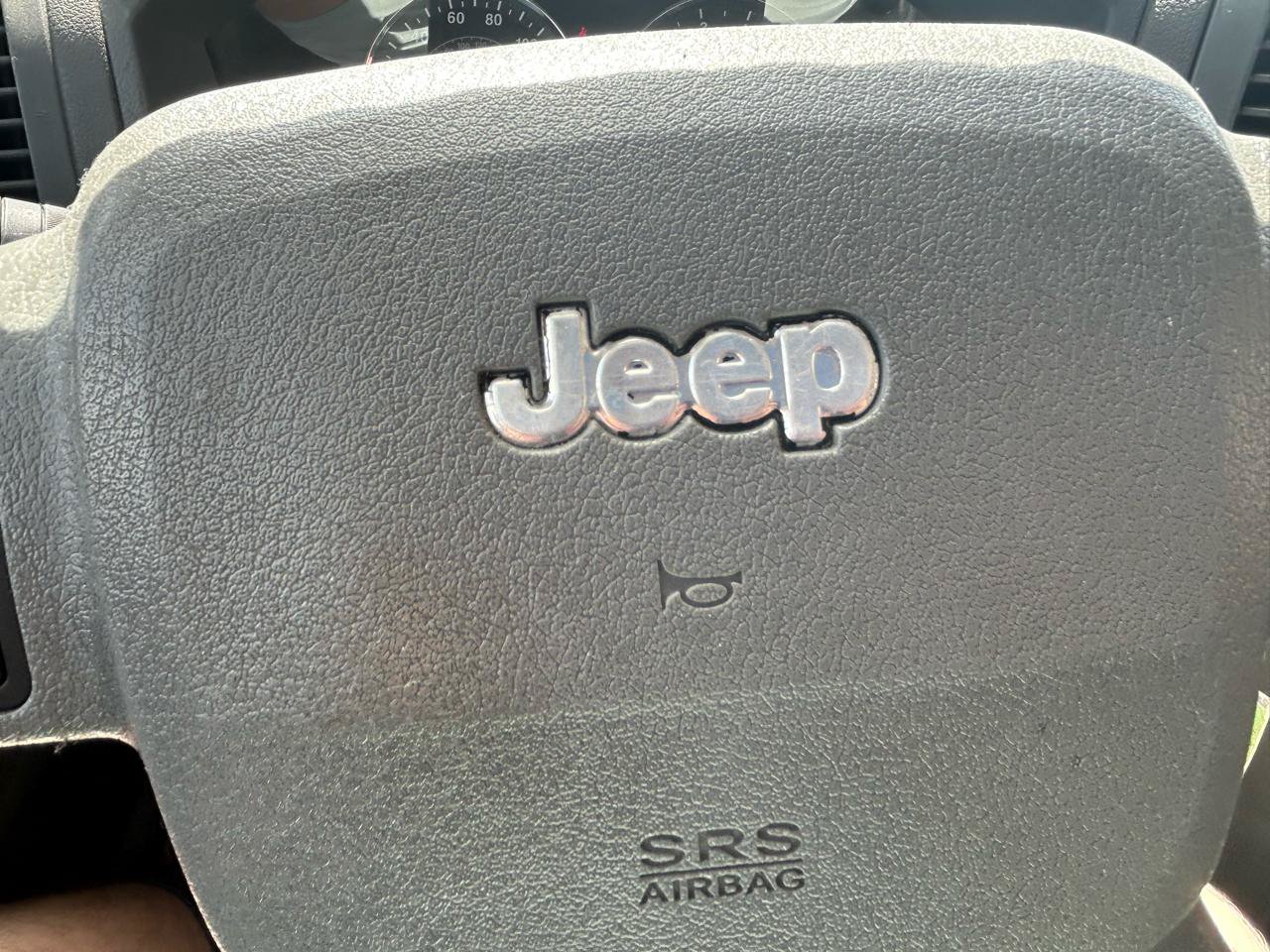 Used 2007 Jeep Grand Cherokee Laredo AWD/4WD image 21