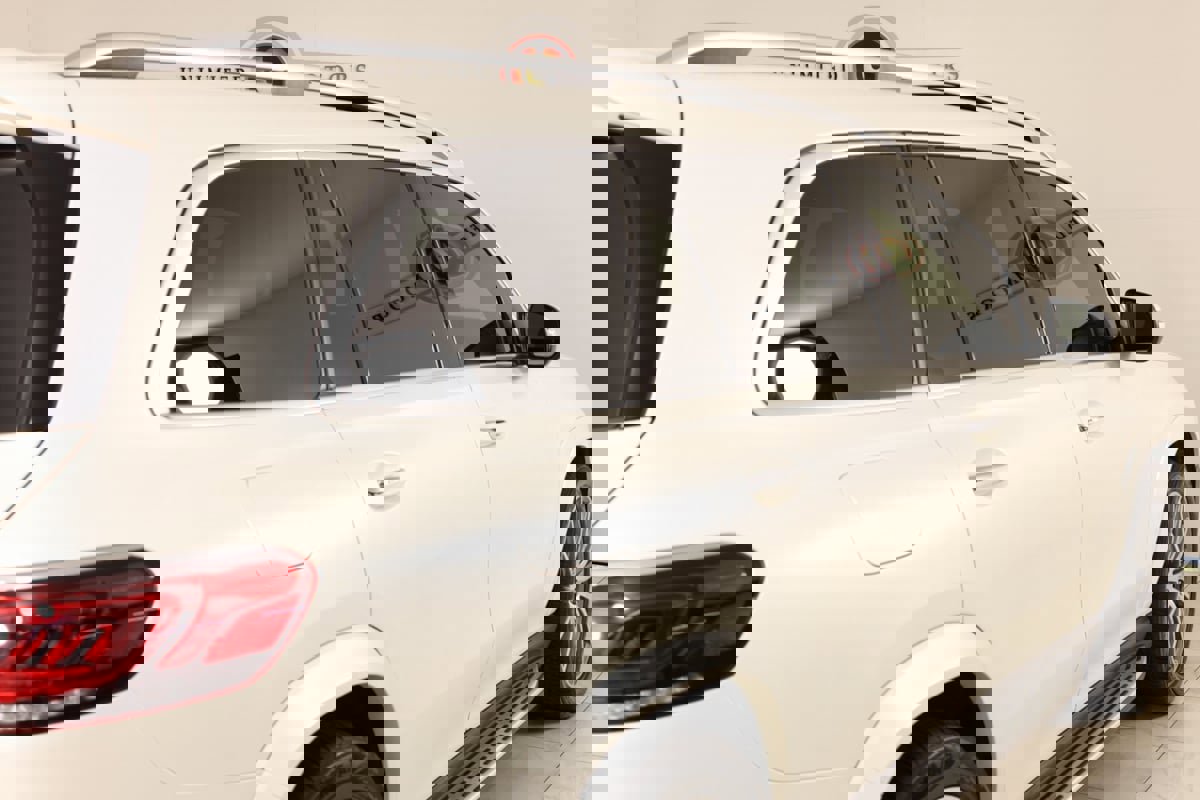 Used 2023 Mercedes-Benz GLS 580 4MATIC image 47