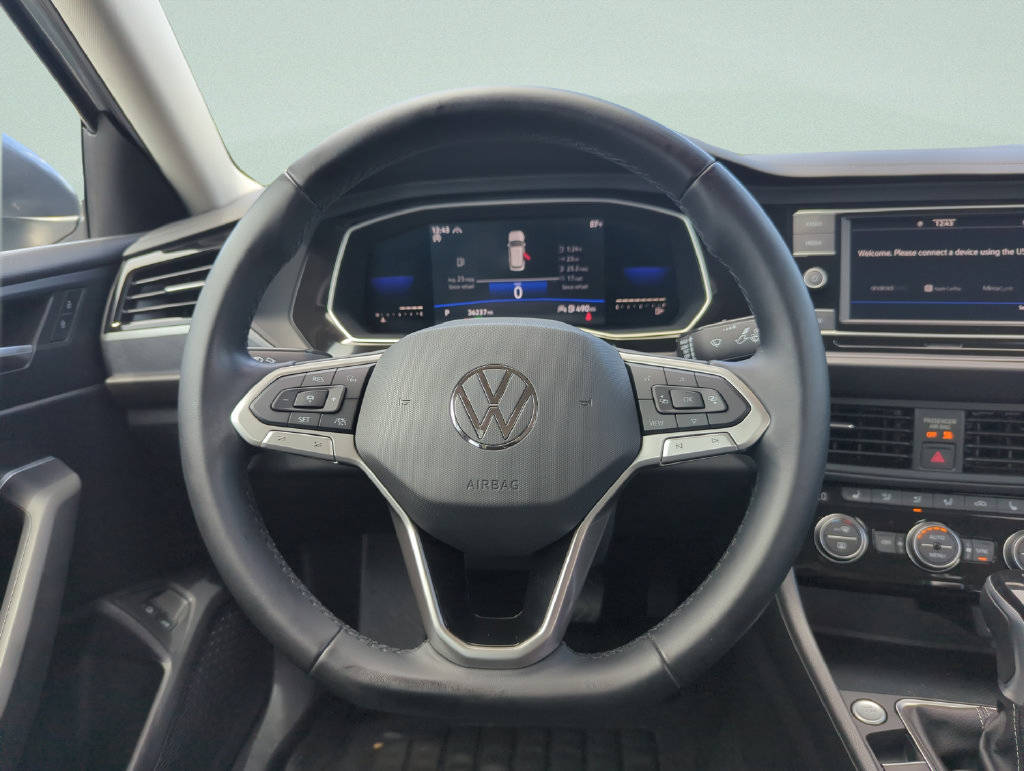 Used 2022 Volkswagen Jetta SE FWD image 25