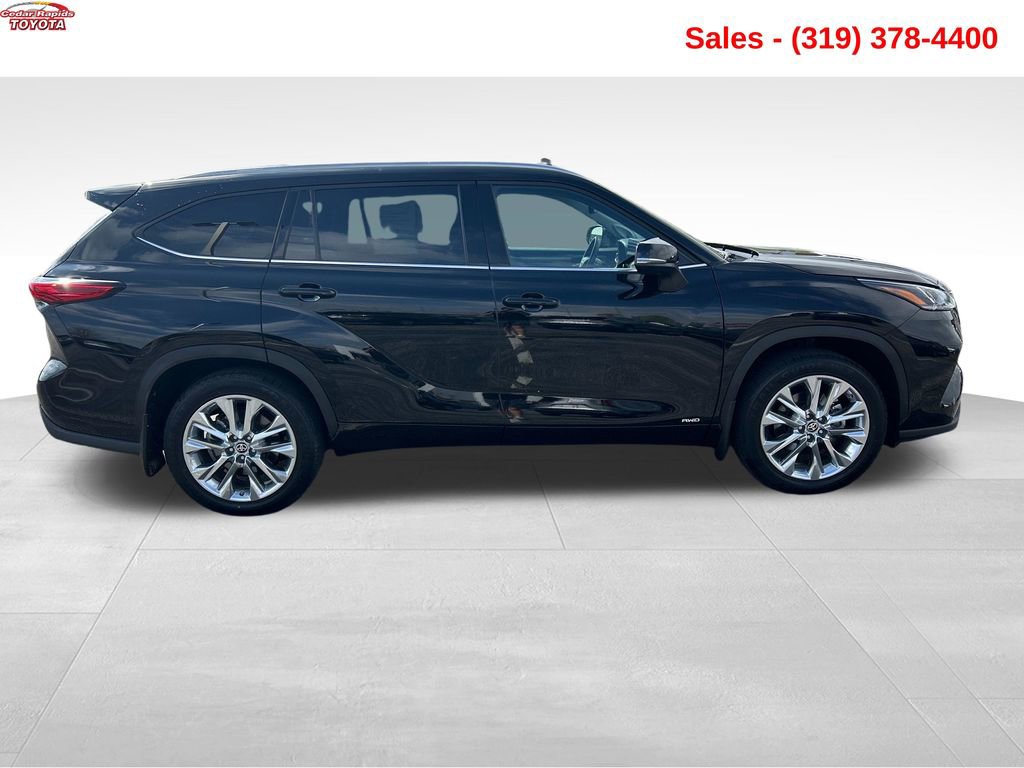 Used 2023 Toyota Highlander Limited image 6