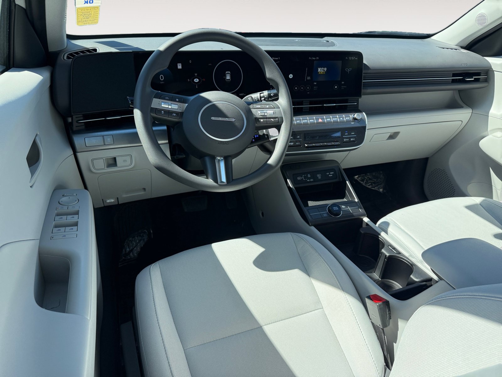 Certified 2025 Hyundai Kona SE FWD image 15