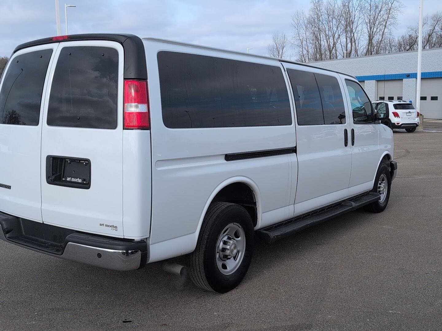 Used 2023 Chevrolet Express 3500 LT w/ LT Preferred Equipment Group image 9