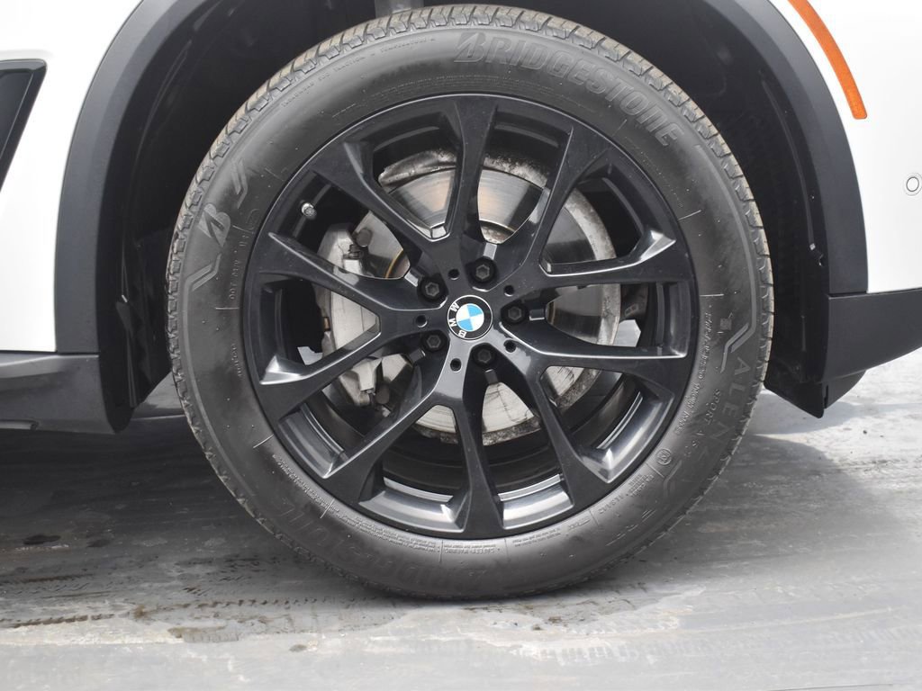 Used 2023 BMW X5 xDrive40i w/ Premium Package image 9