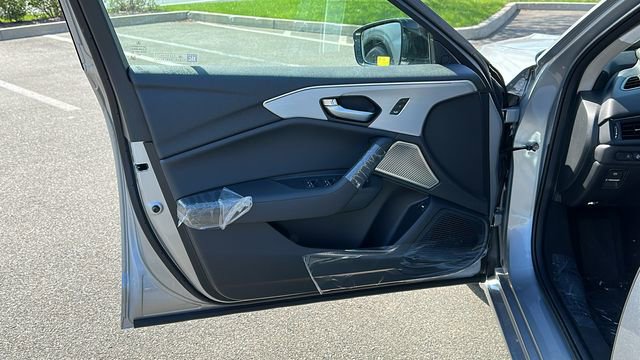 Used 2025 Acura TLX w/ Technology Package image 9