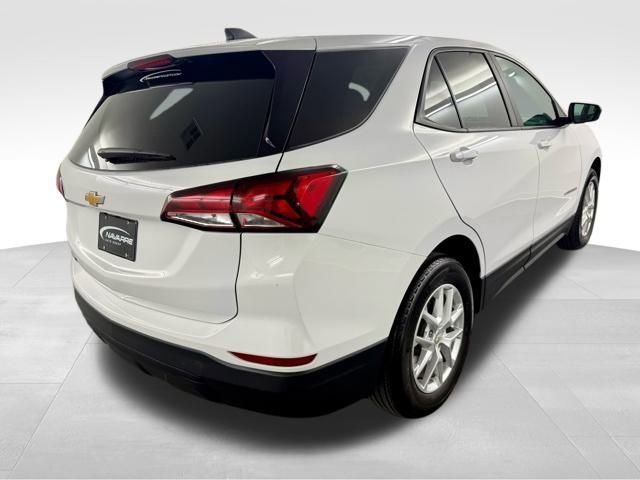 Used 2023 Chevrolet Equinox LS w/ LS Convenience Package image 9