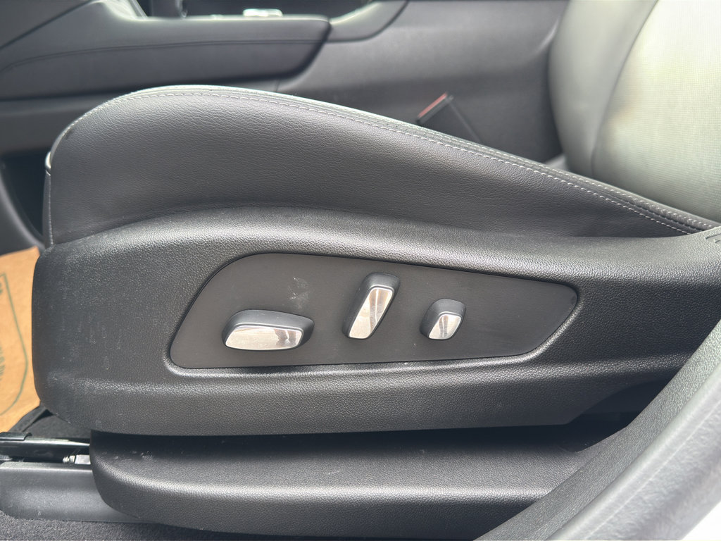 Used 2024 Cadillac XT5 Premium Luxury w/ LPO, Floor Liner Package image 17