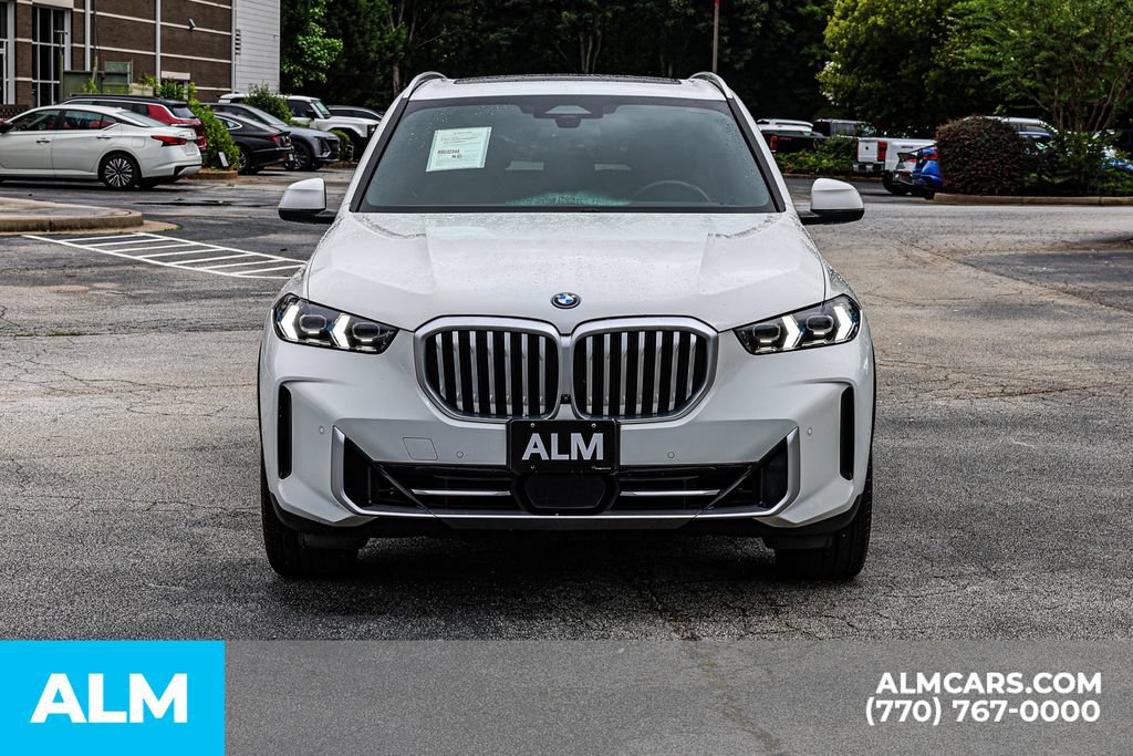 Used 2024 BMW X5 xDrive50e AWD/4WD image 10