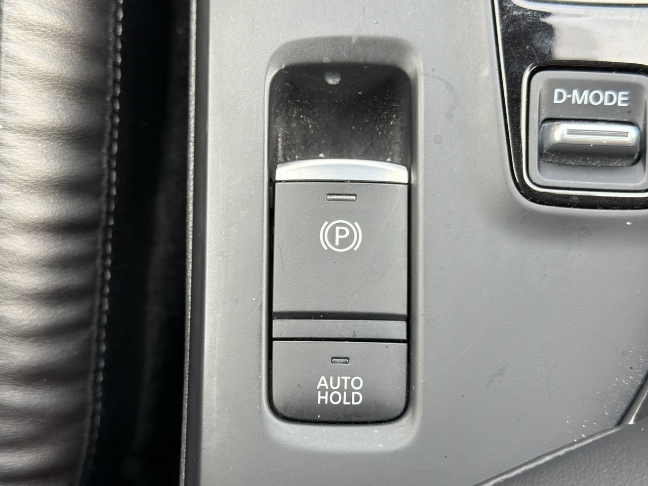 Used 2022 INFINITI QX50 Luxe FWD image 9