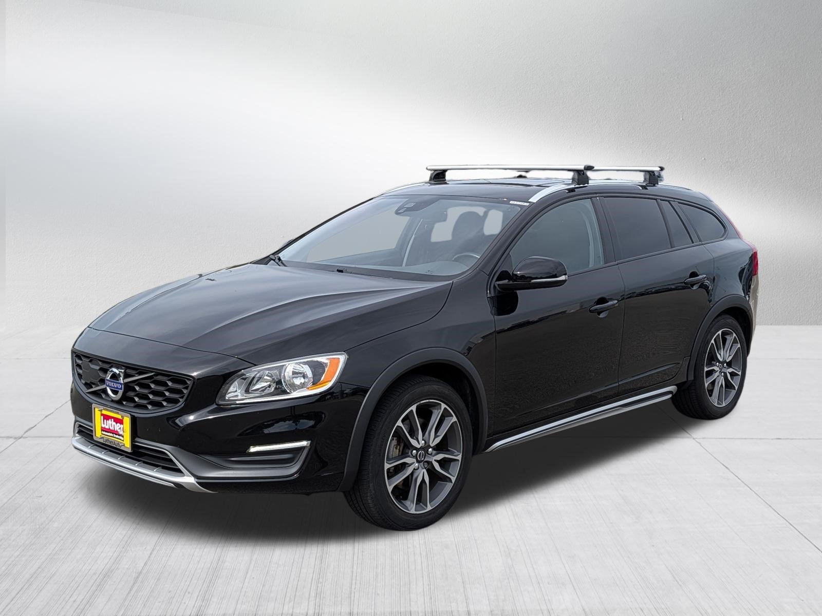 Used 2016 Volvo V60 T5 Cross Country AWD/4WD image 3