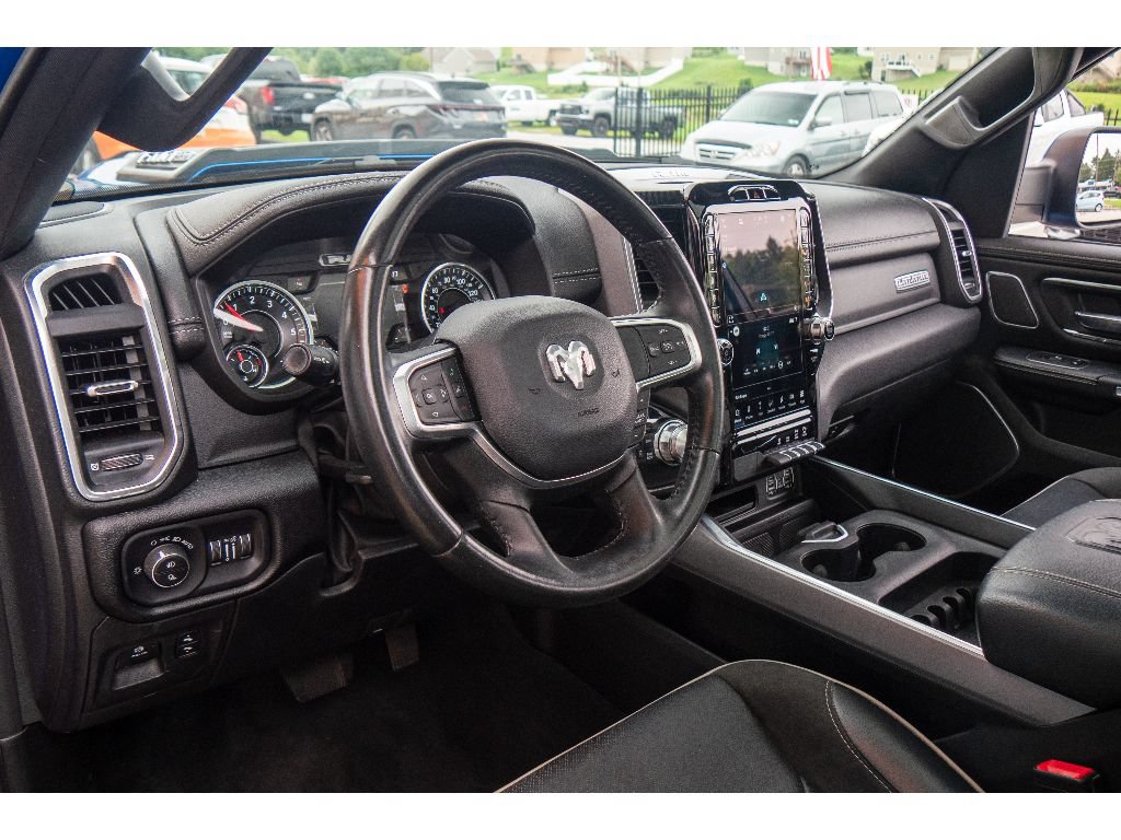 Used 2022 RAM 1500 Laramie AWD/4WD image 13