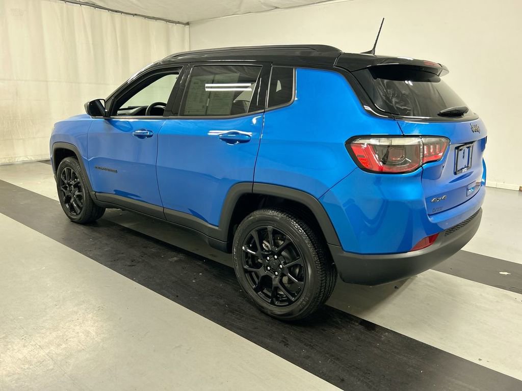 Used 2024 Jeep Compass Latitude w/ Convenience Group image 6