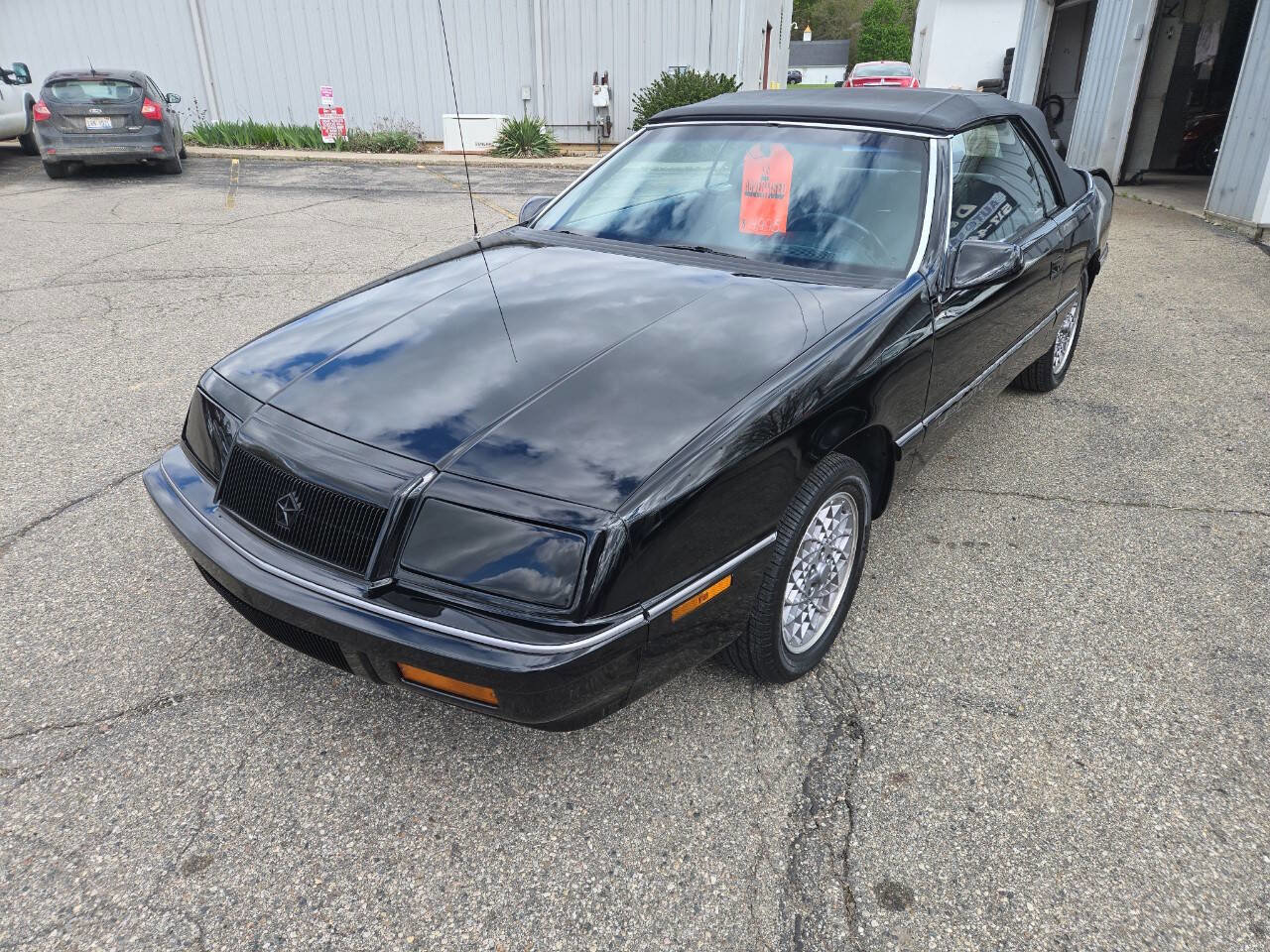 Used 1992 Chrysler LeBaron Convertible FWD image 4
