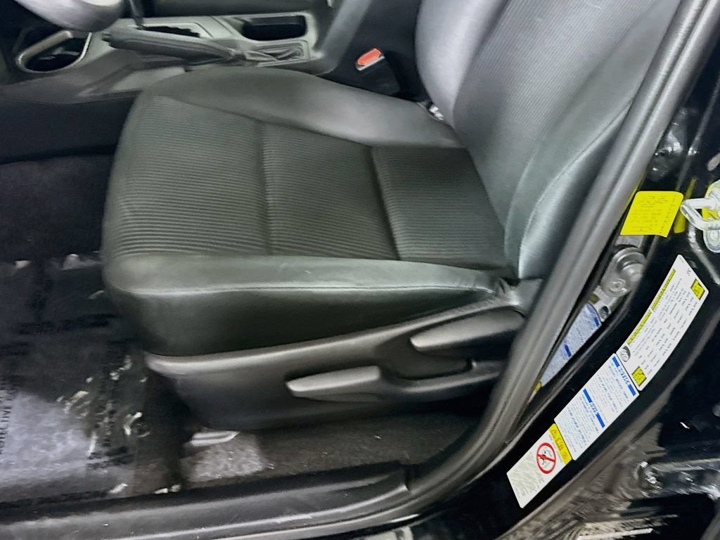 Used 2016 Toyota RAV4 LE AWD/4WD image 22