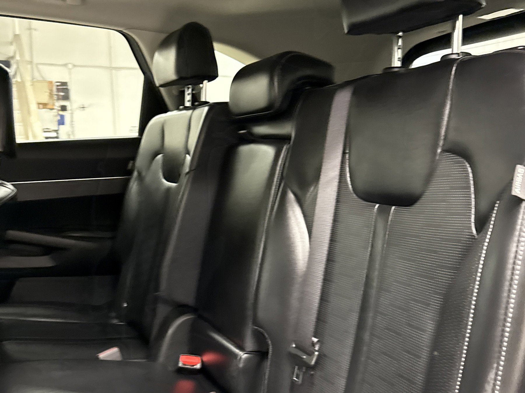 Used 2025 Kia Sorento S w/ Panoramic Sunroof Package image 14