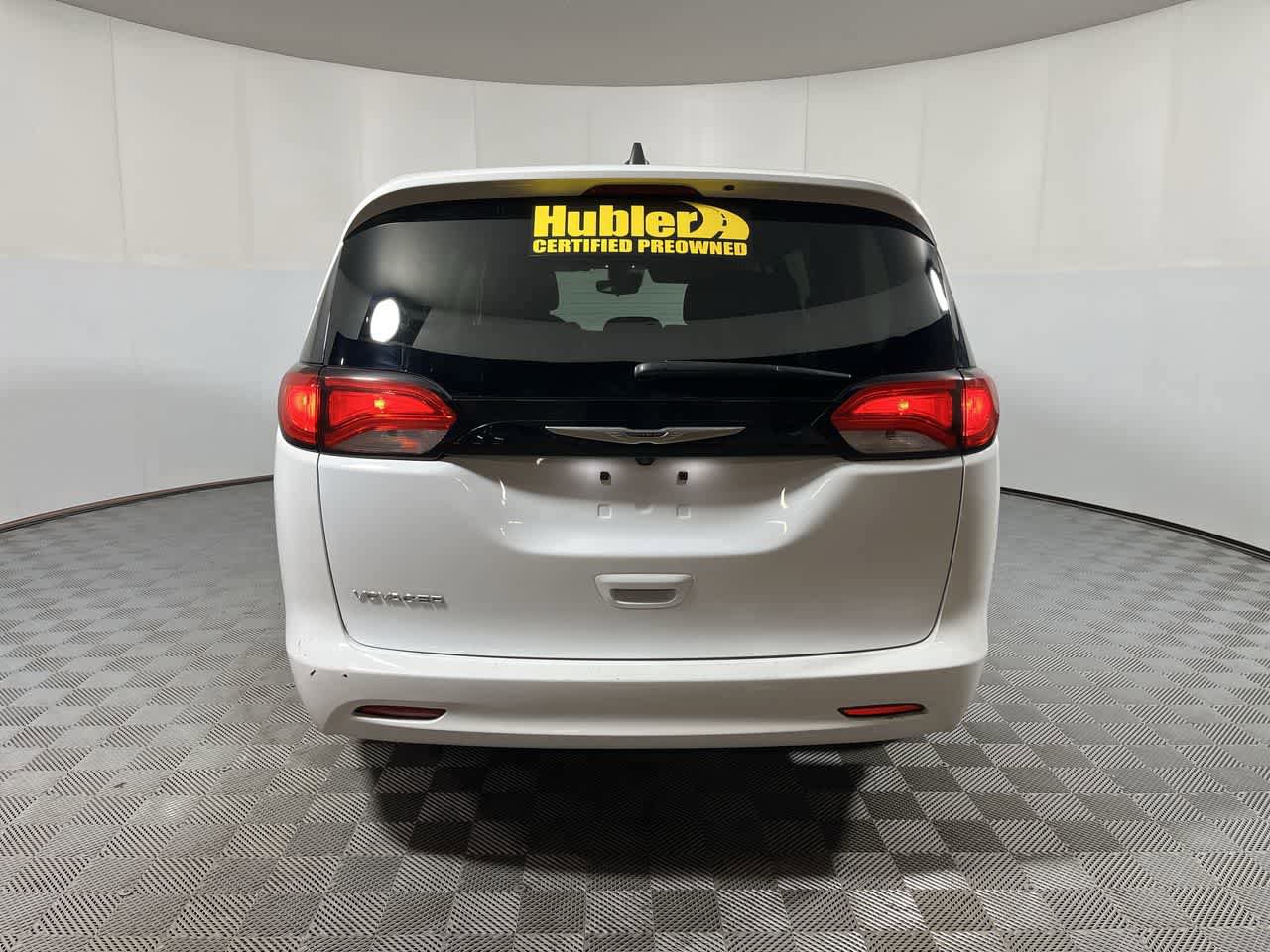 Used 2024 Chrysler Voyager LX FWD image 7