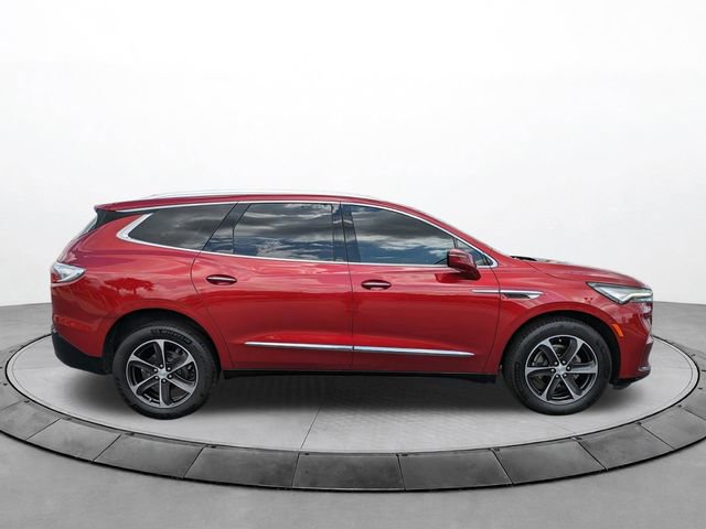 Used 2022 Buick Enclave Essence w/ Sport Touring Edition image 3