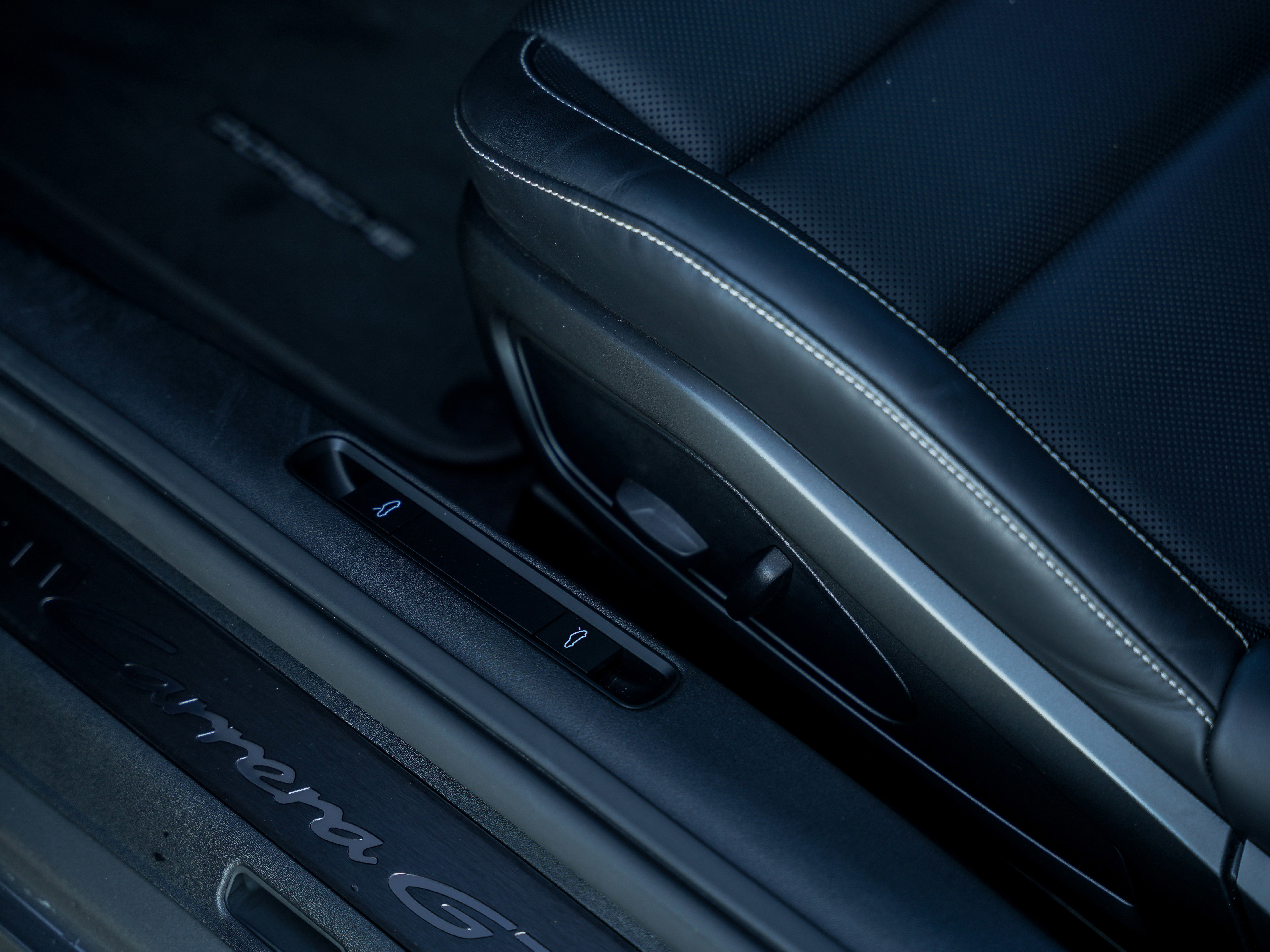 Certified 2024 Porsche 911 Carrera GTS image 20