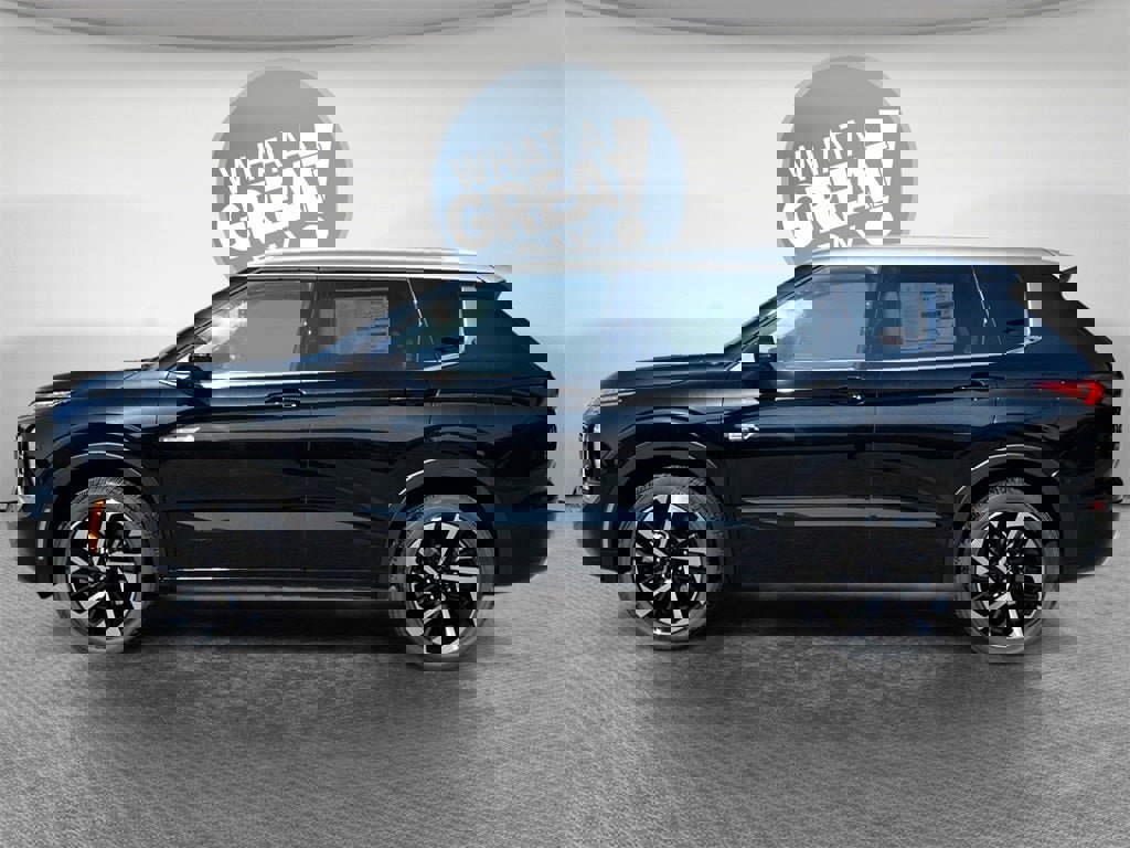 New 2025 Mitsubishi Outlander 4WD Plug-In Hybrid image 4