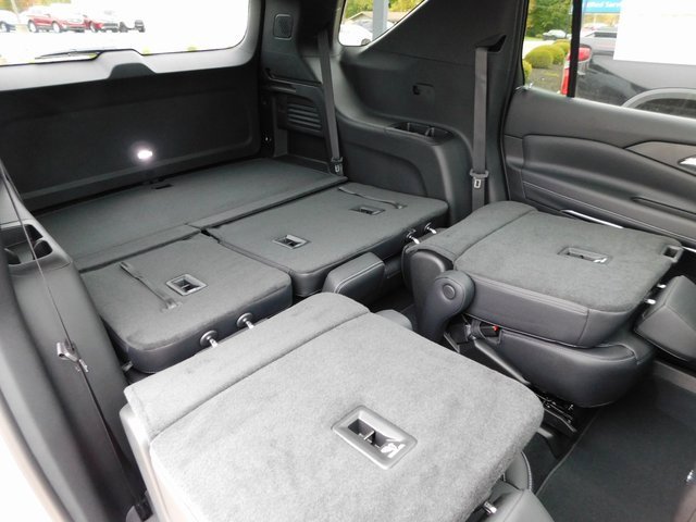 New 2026 Chevrolet Traverse LT w/ Sun and Wheel Package image 30