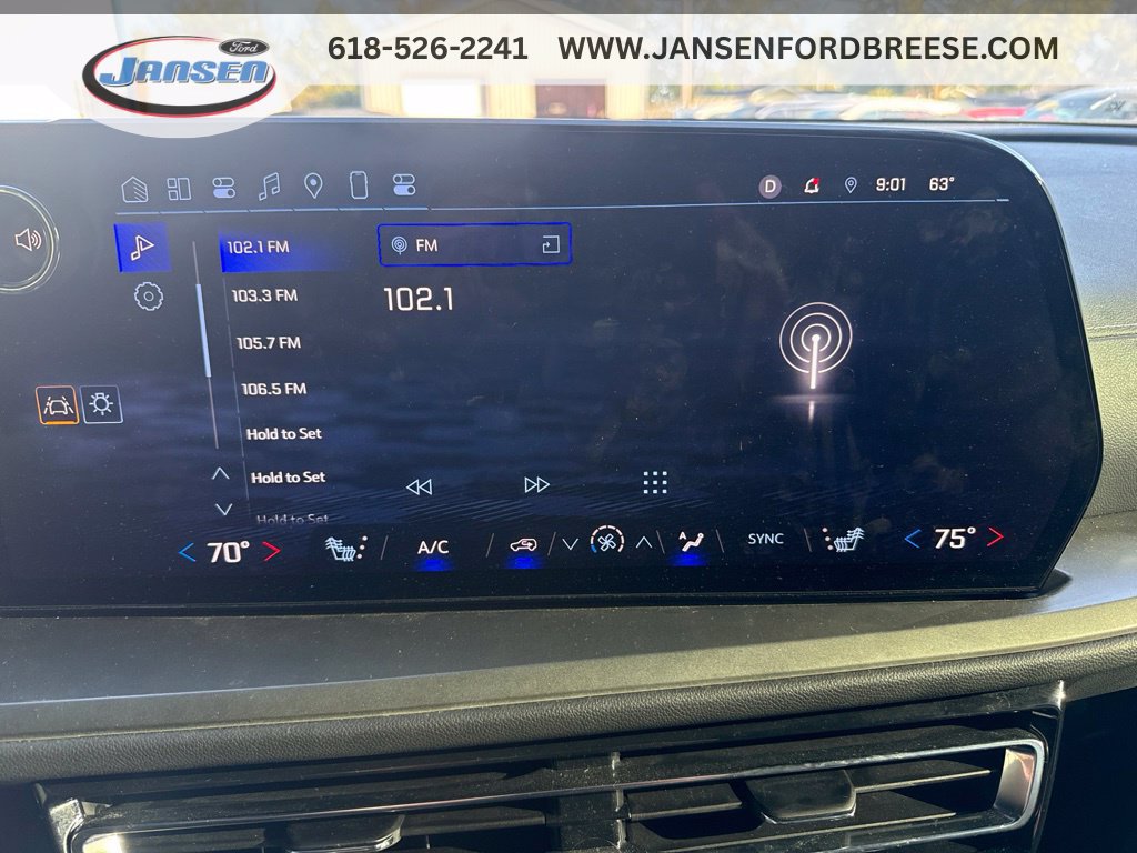 Used 2025 Chevrolet Traverse LT w/ Midnight/Sport Edition FWD image 18