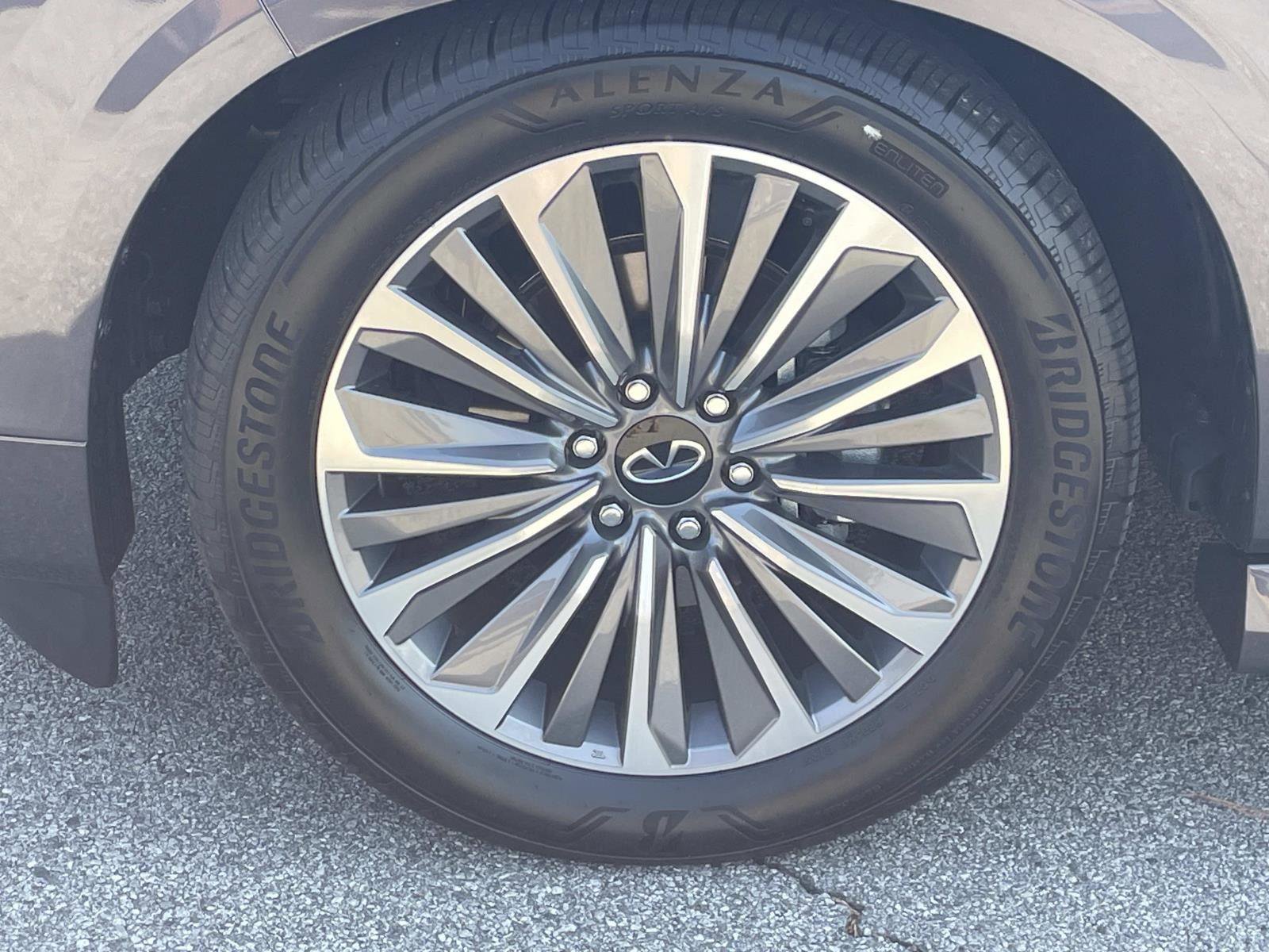 Certified 2025 INFINITI QX80 Luxe image 7