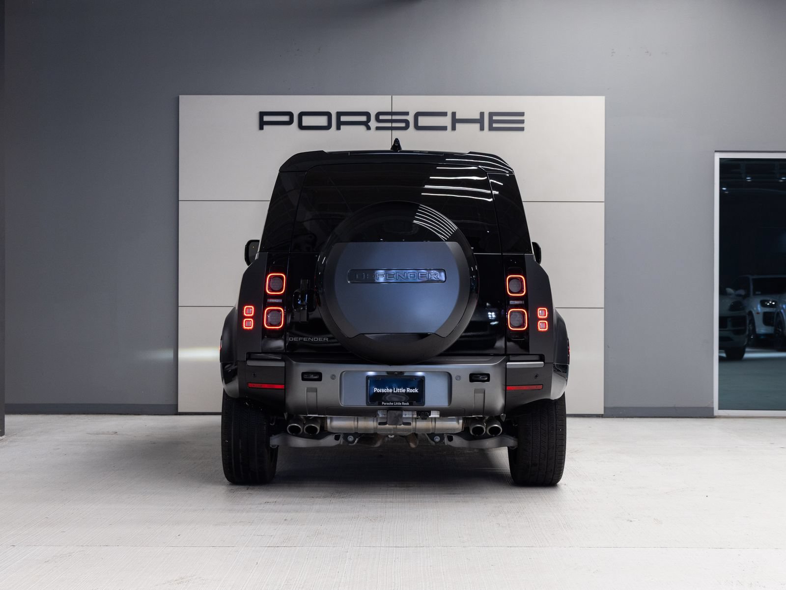 Used 2024 Land Rover Defender 90 Carpathian Edition AWD/4WD image 6