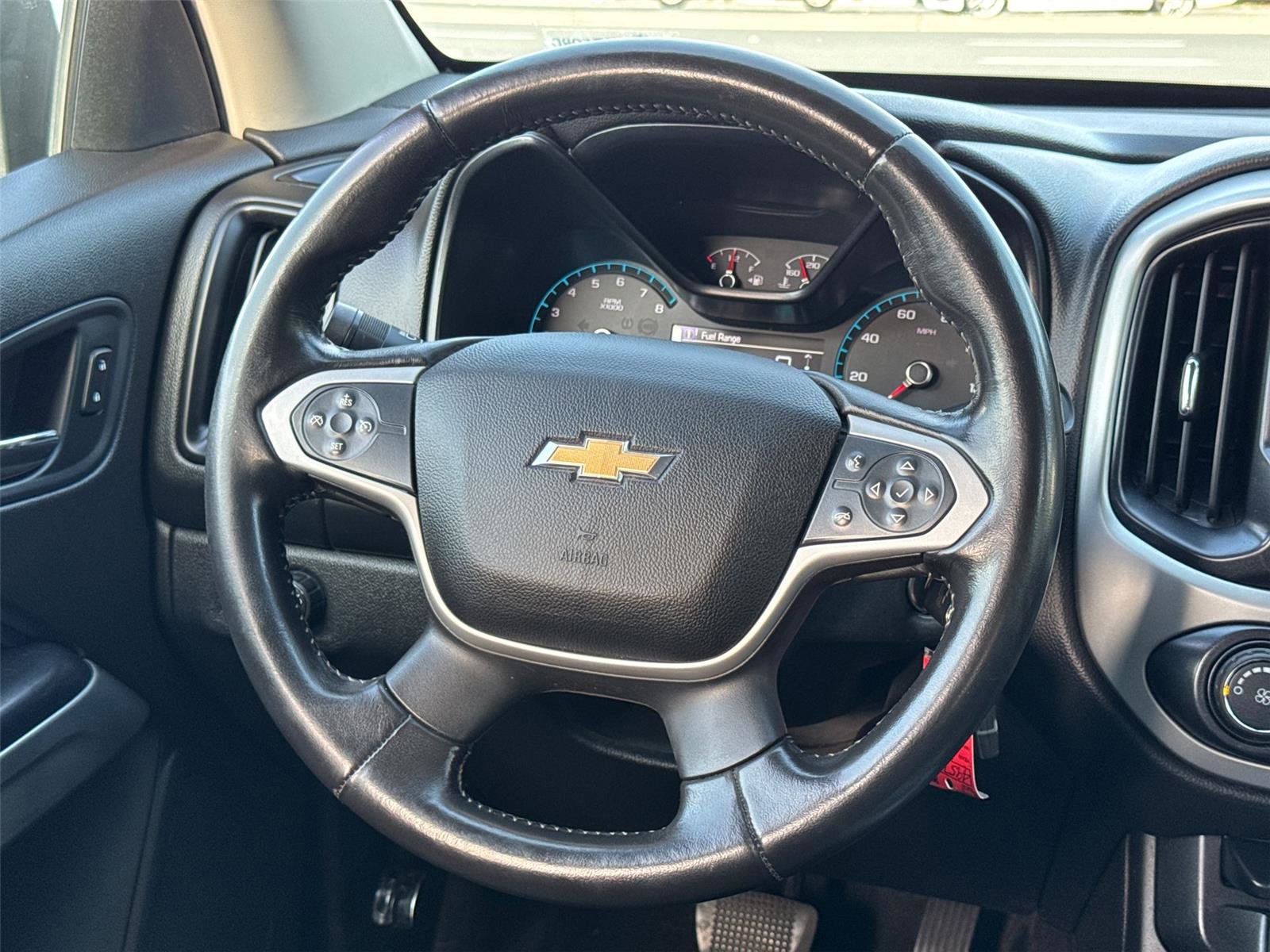 Used 2016 Chevrolet Colorado LT image 22