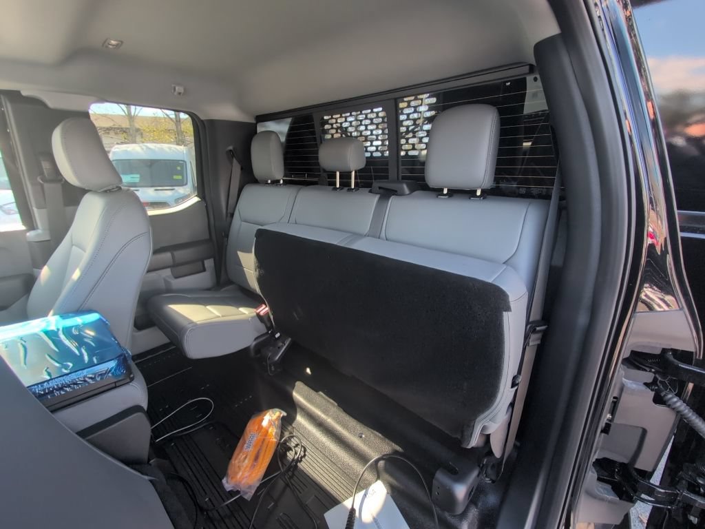 New 2026 Ford F550 4x4 Supercab Super Duty image 44