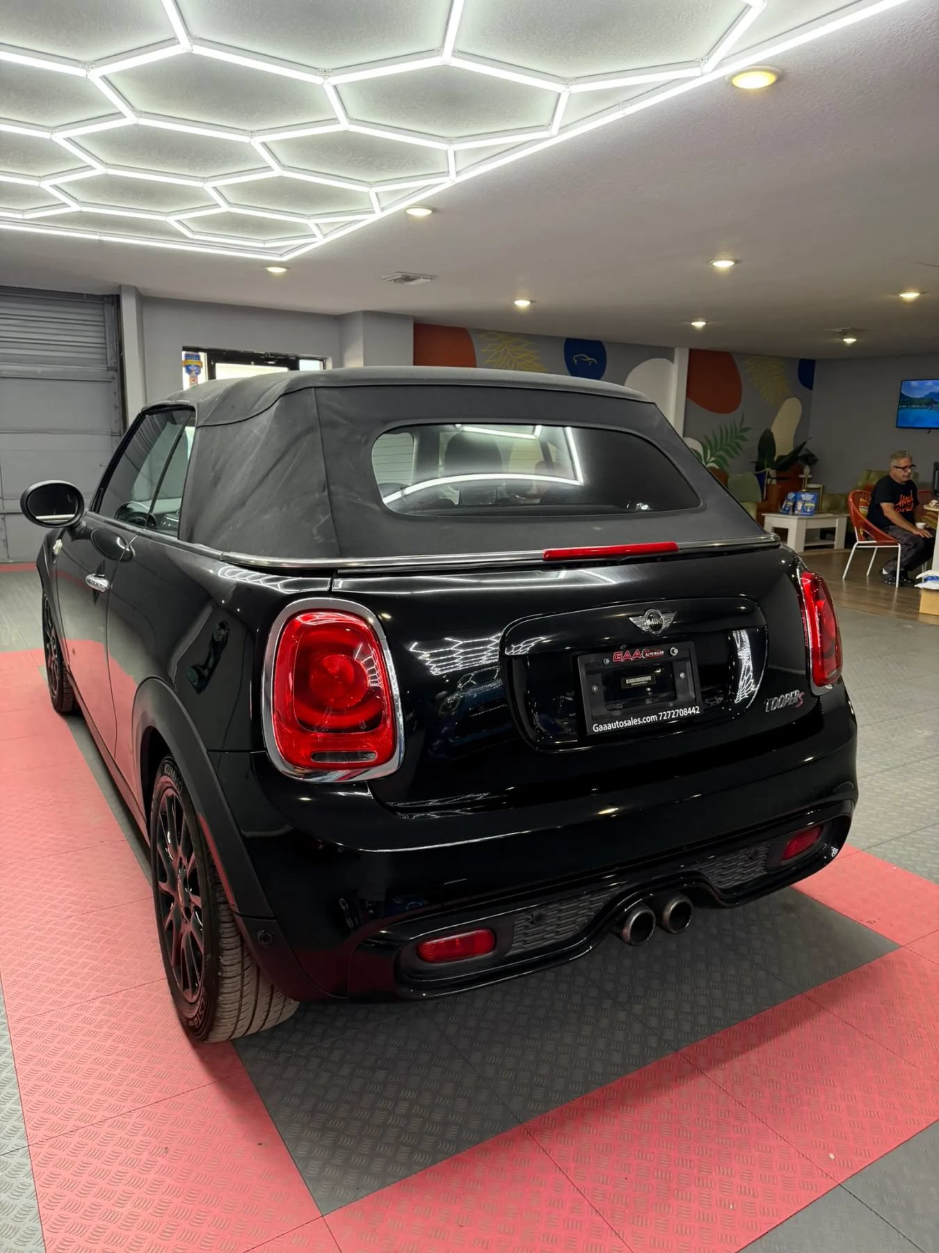 Used 2017 MINI Cooper S FWD image 4